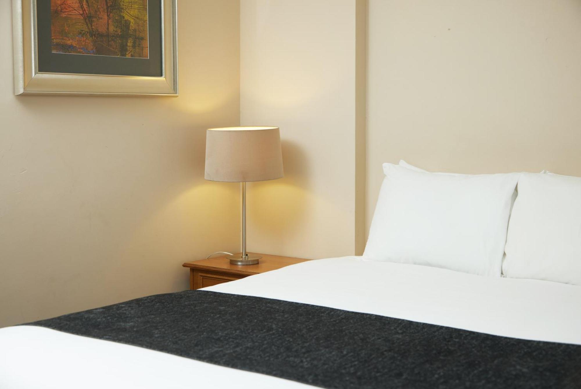 מילטון קינס The Broughton Hotel By Greene King Inns מראה חיצוני תמונה