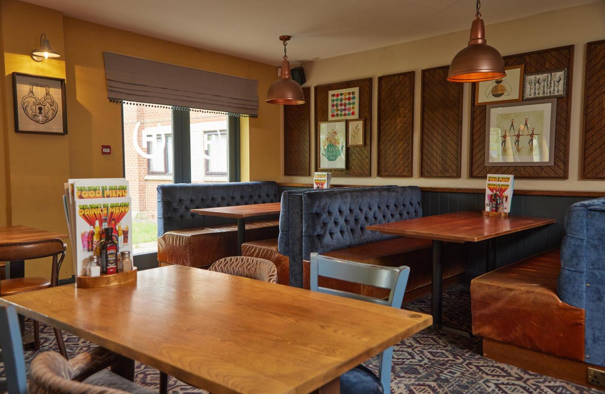 מילטון קינס The Broughton Hotel By Greene King Inns מראה חיצוני תמונה