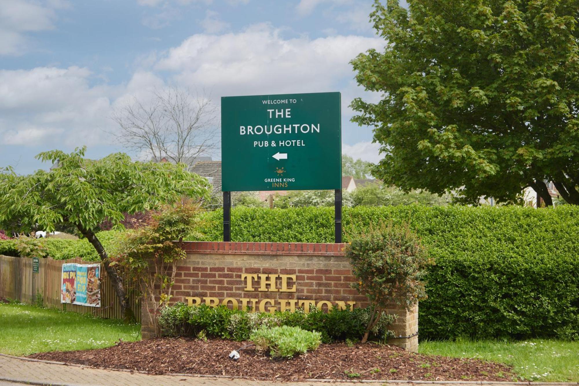 מילטון קינס The Broughton Hotel By Greene King Inns מראה חיצוני תמונה
