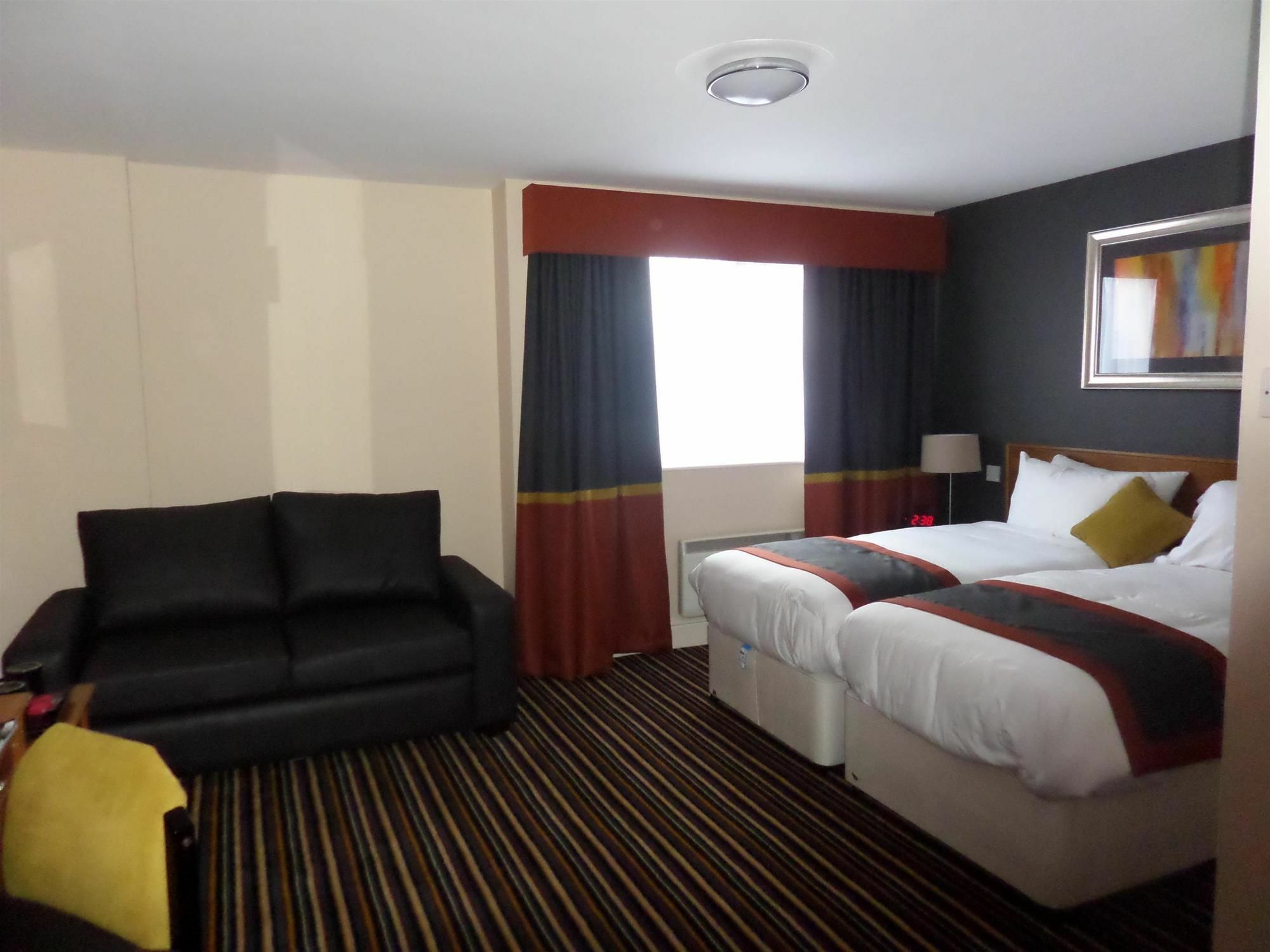 מילטון קינס The Broughton Hotel By Greene King Inns מראה חיצוני תמונה